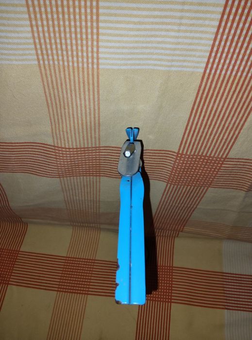 Пистолет для силикона и герметика