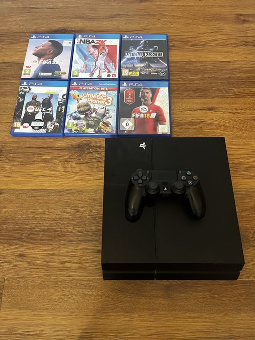 Konsola ps4 Fat + pad+ 6 gier