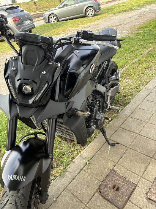 Vendo mt09 de 2021