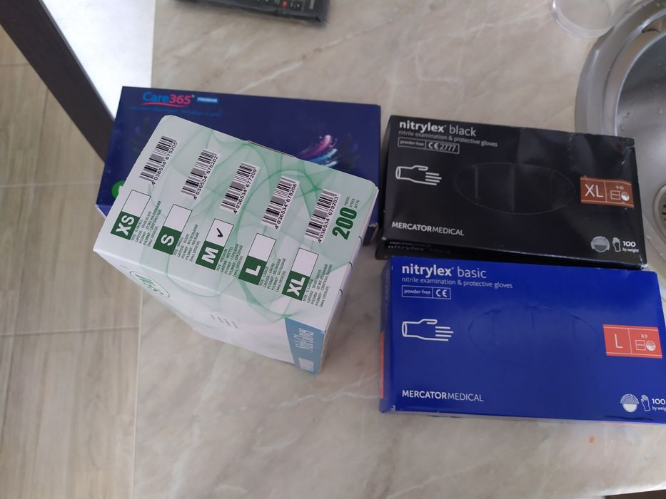 Продам рукавички нітрилові