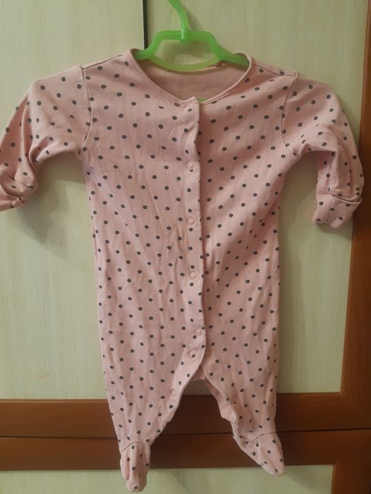 Человечки, бодики, распашонки, шапочки