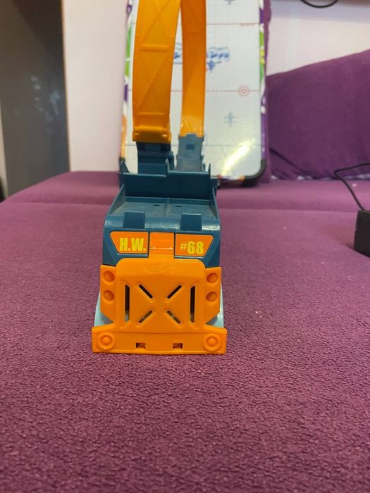 Вантажівка Hot wheels