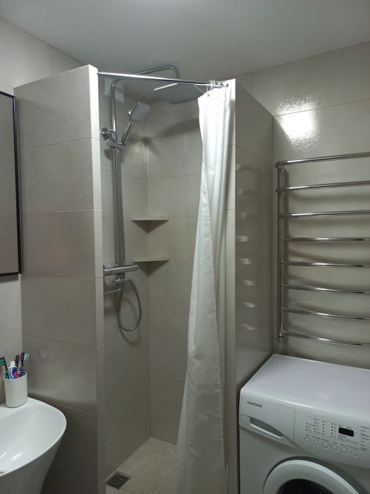 Ремонт квартир та будинків.