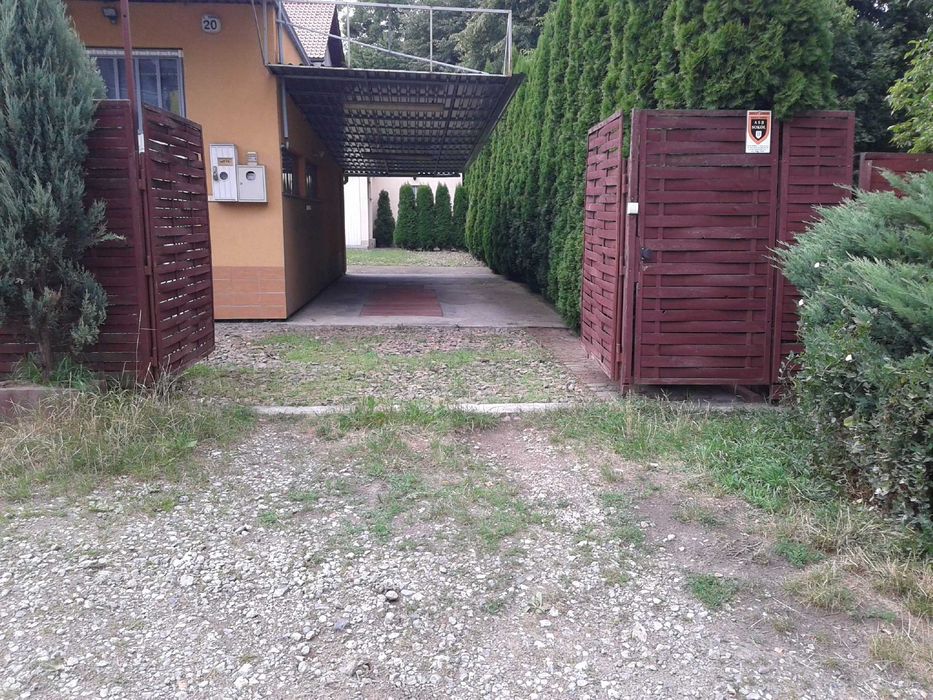 Wynajme Budynek pod dzialalnosc gospodarcza plus miejsce parkingowe - Więcej