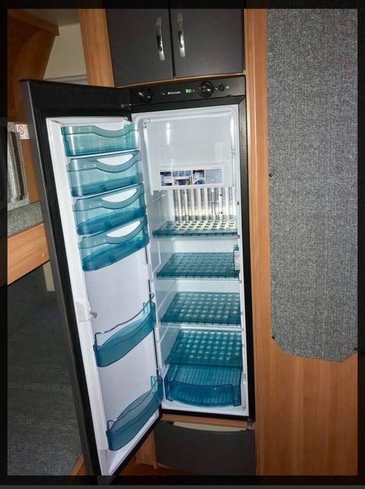 Caravana hobby 420 kb