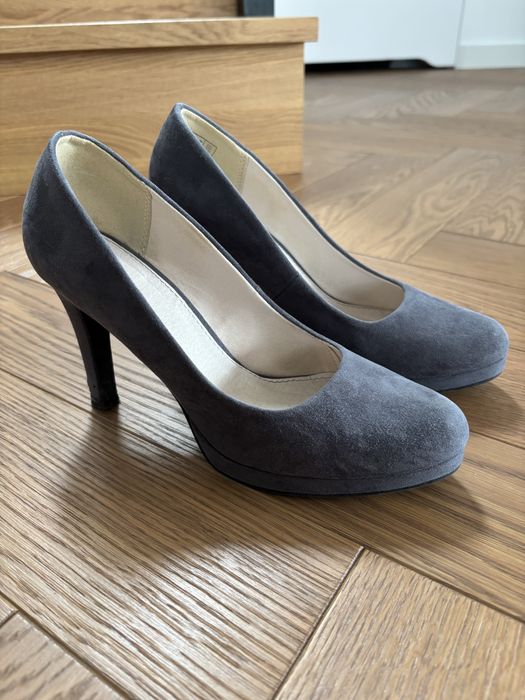 Buty na obcasie  37