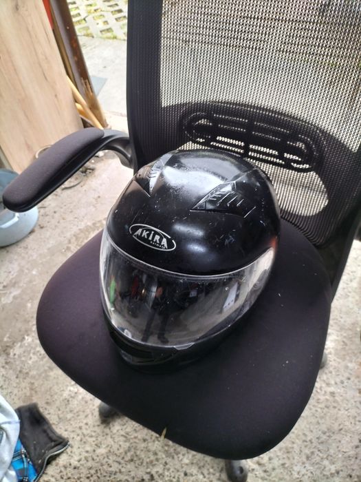 Kask motocyklowy AKIRA rozm XL 61-62cm shoei,agv,nolan,schuberth