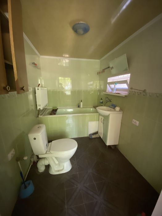 Продам 2-х кім, квартиру по вул. Лісна