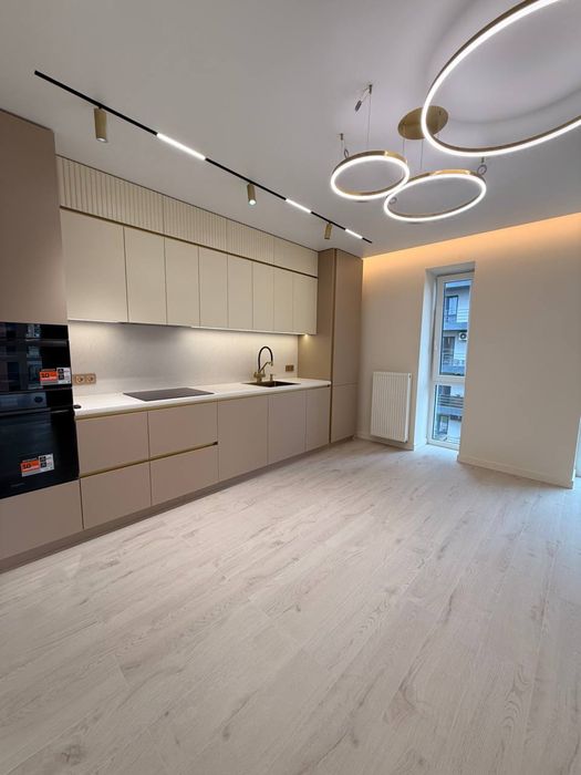 Продаж 2к квартири / ЖК West Towers