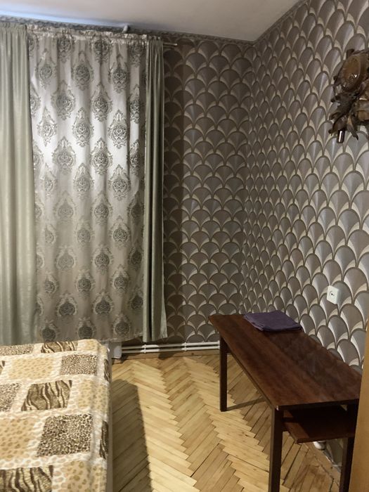 ТРИкімнатна квартира,Док.4 окремих спал місця 3 двох спал чешка2поверх