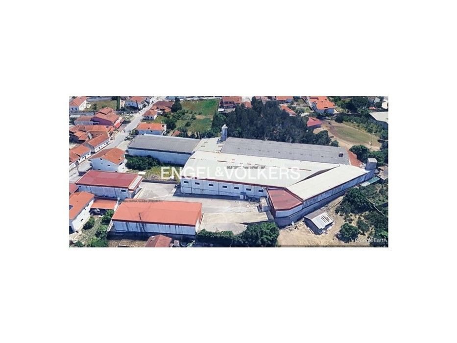 Armazém Industrial com Forte Potencial Operacional e Logístico