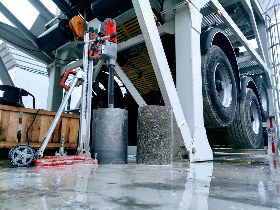 Wiercenie otworów w betonie, stropach, fundamentach i ścianach