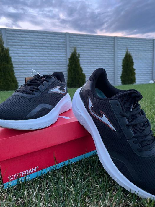 Кросівки joma  нові
