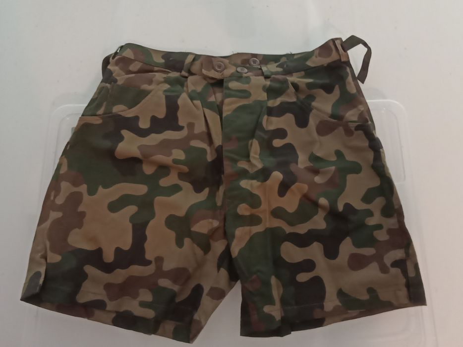 Spodenki krótkie tropikalne