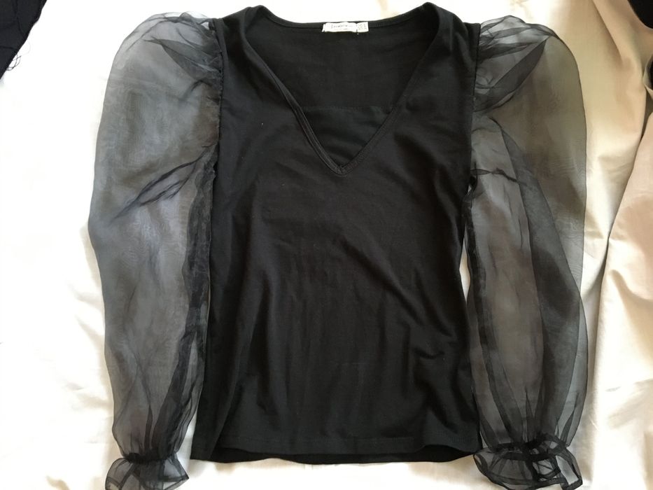 Stradivarius xs, bluzka z tiulowymi rękawami