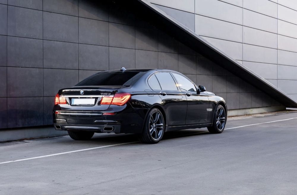 Bmw 740D - Pack M full extras  - 2011