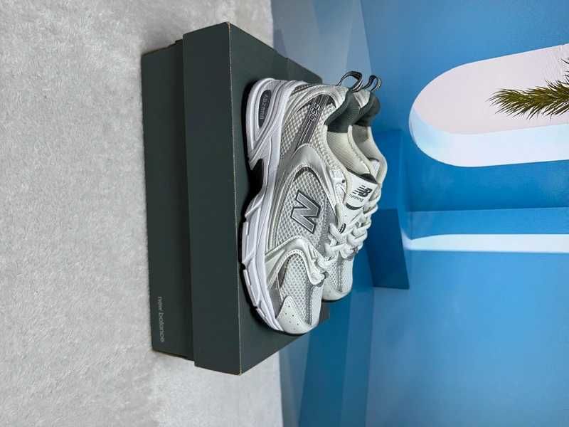 New Balance 530 White Silver Rozmiar 41.5