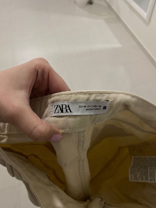 Джинси молочні zara