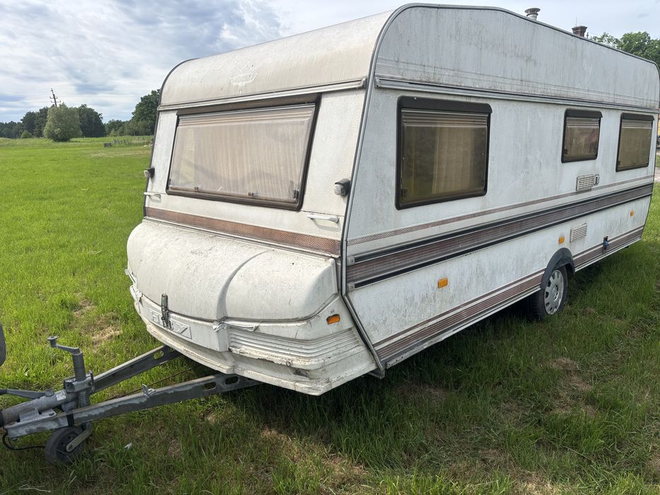 Duża przyczepa Campingowa Hobby Prestige 535, Camping