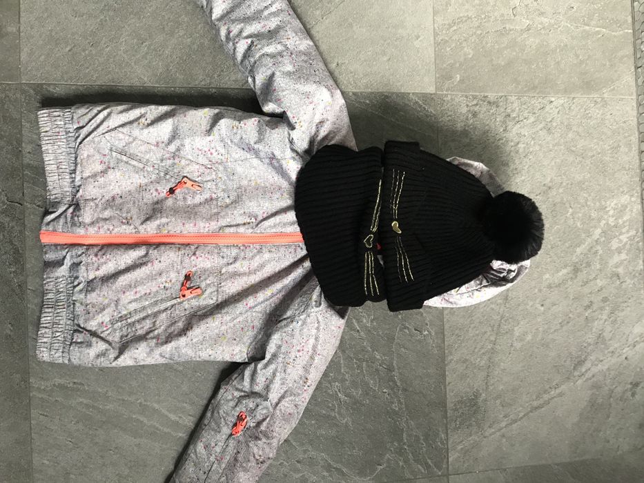 Kurtka plus czapka i komin reserved 110/116