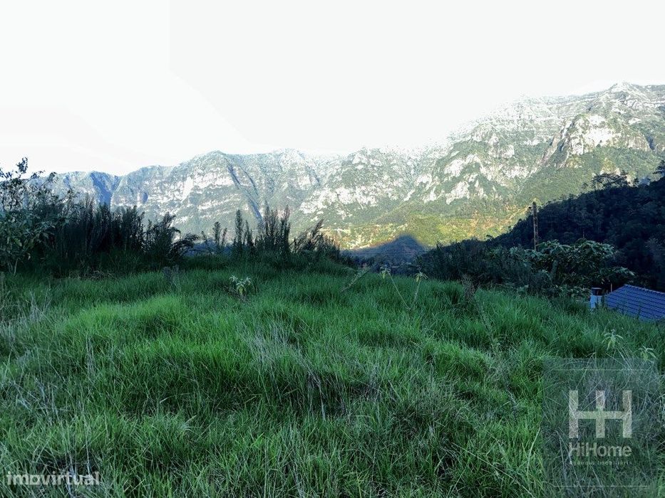 Terreno Rústico com 864 m2 em São Vicente, Loural