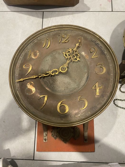 Stary Mechanizm Zegara FHS (Hermle) – Mosiężna Tarcza, Antyk