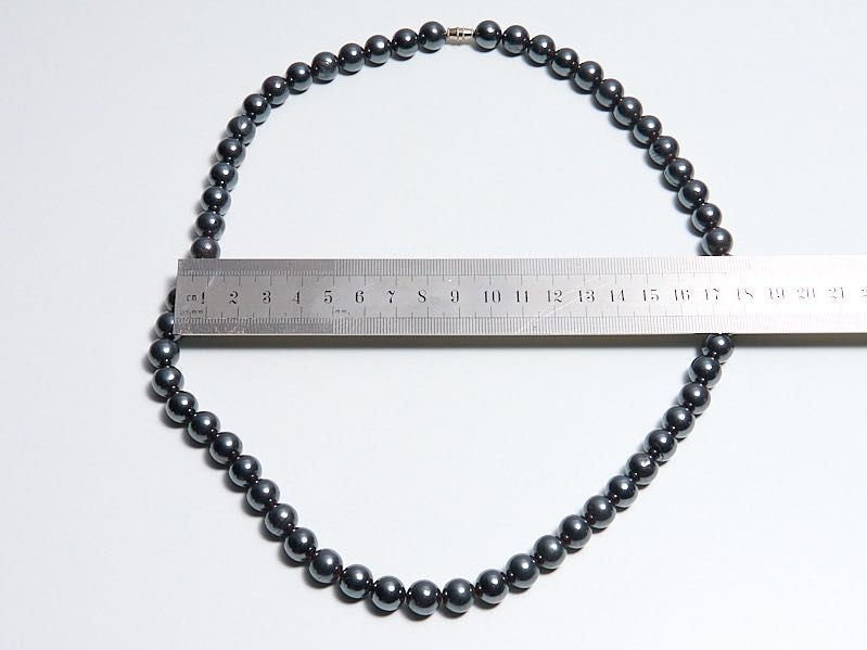 Colares em pedra de Hematita