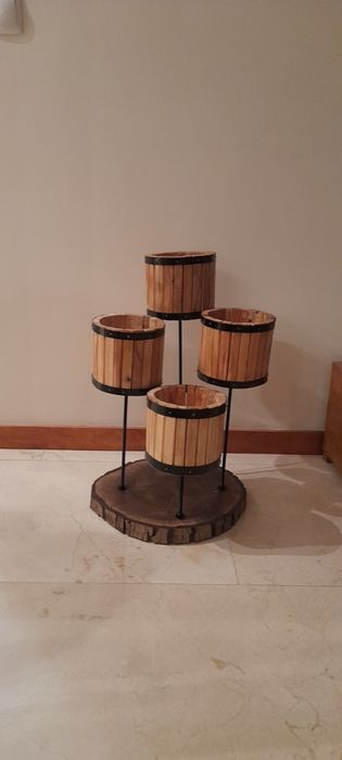 Floreiras.              .