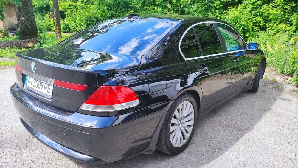 продам своє авто BMW 730i e65