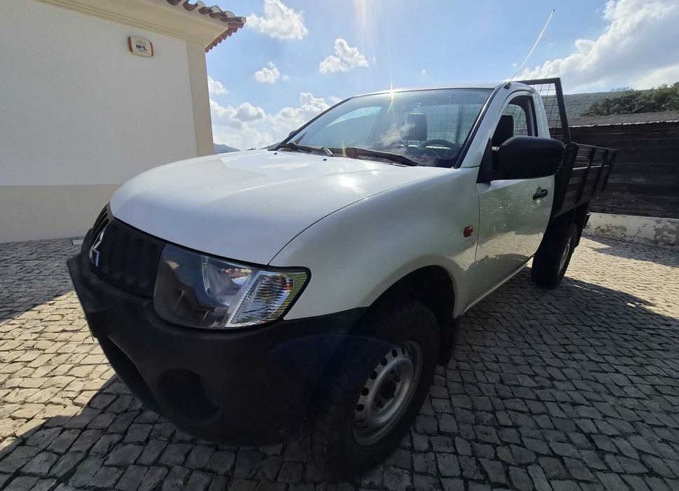Mitsubichi L200 2.5 DI-D 4X4 Cab. Simp. 2L foto 4