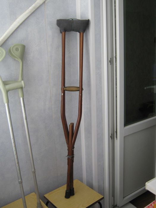 костыли в аренду за 300 грн\мес