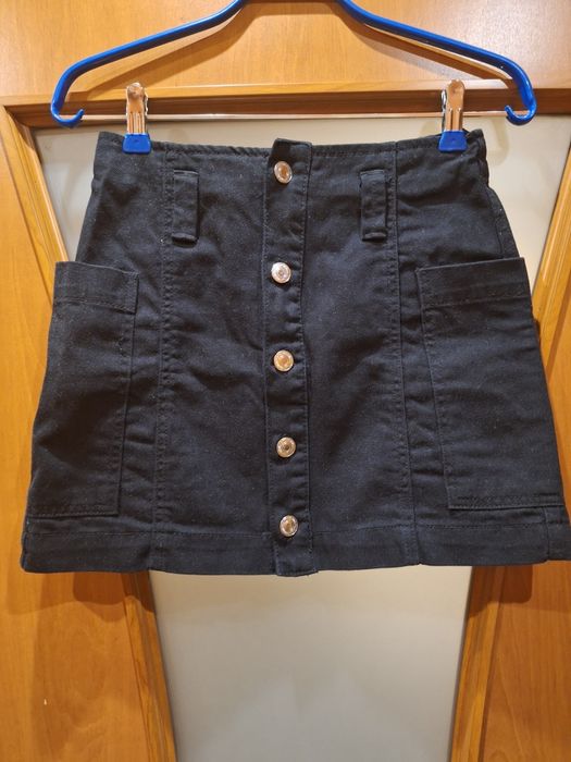 Czarna mini spódniczka Bershka