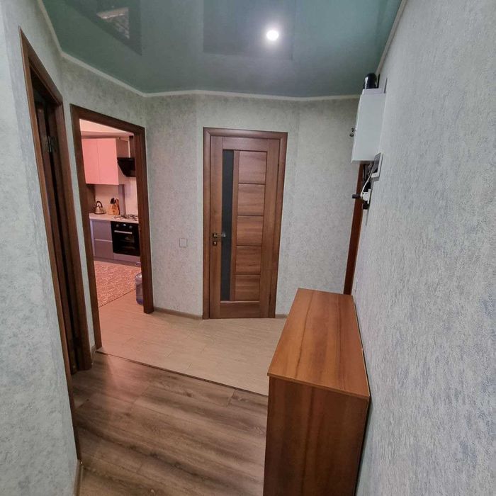 Продам 3к Парус Коммунар Свежий  ремонт !