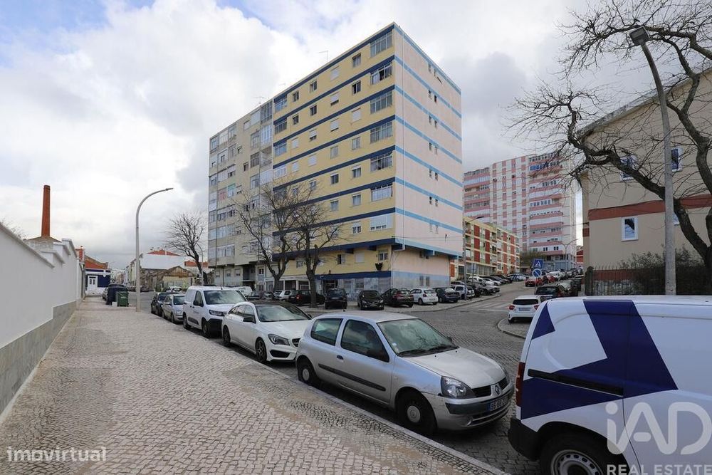 Apartamento T2 em São Sebastião