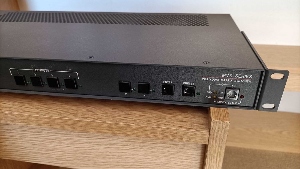 VGA/Audio Matrix Switcher - Extron MVX 44 VGA A