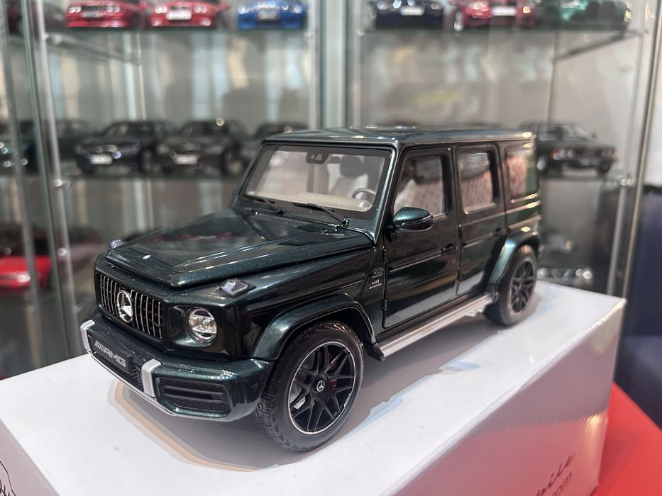 Mercedes G-klasa G63 AMG W463 Minichamps 1:18