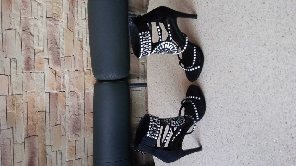 Buty sandaly rozmiar 37