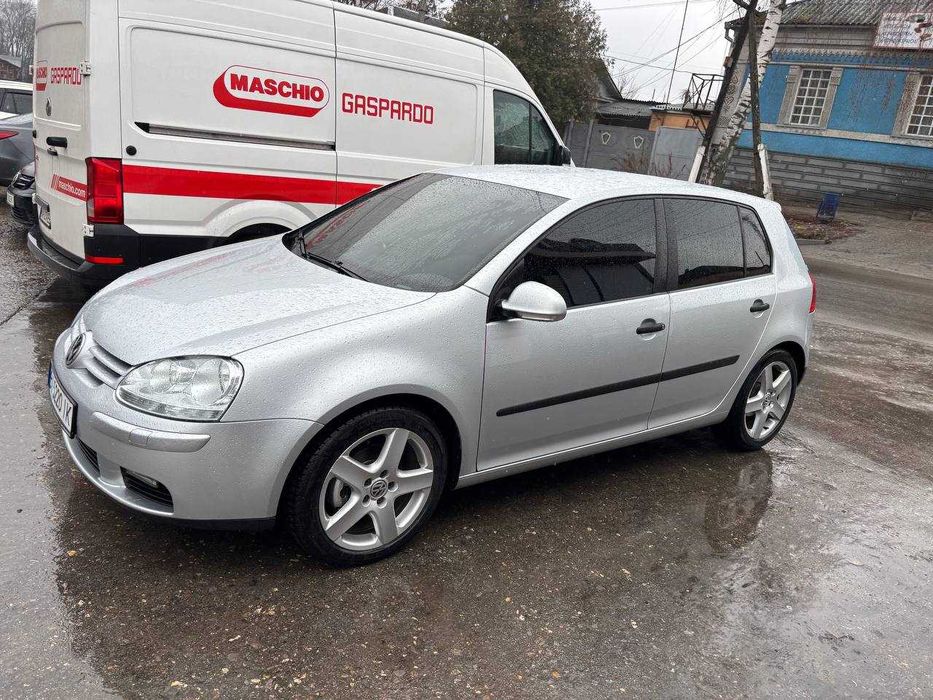 Продам Volkswagen Golf 5