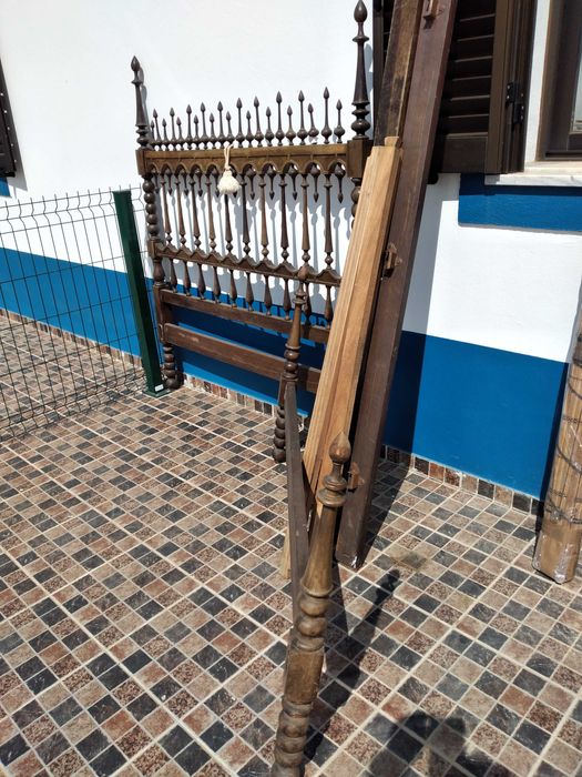 Cama de Bilros emestado razoável