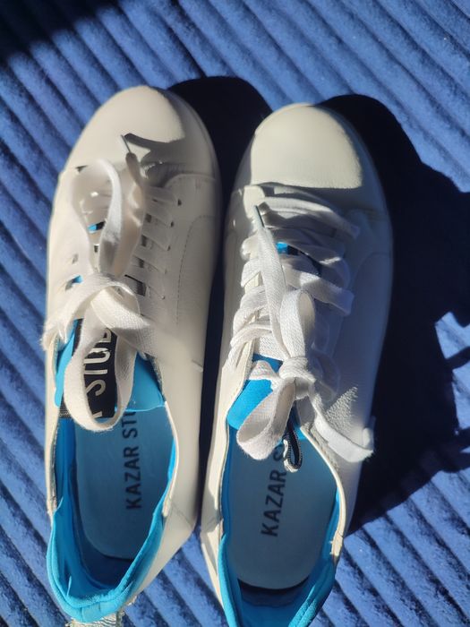 Кроссовки белые 40