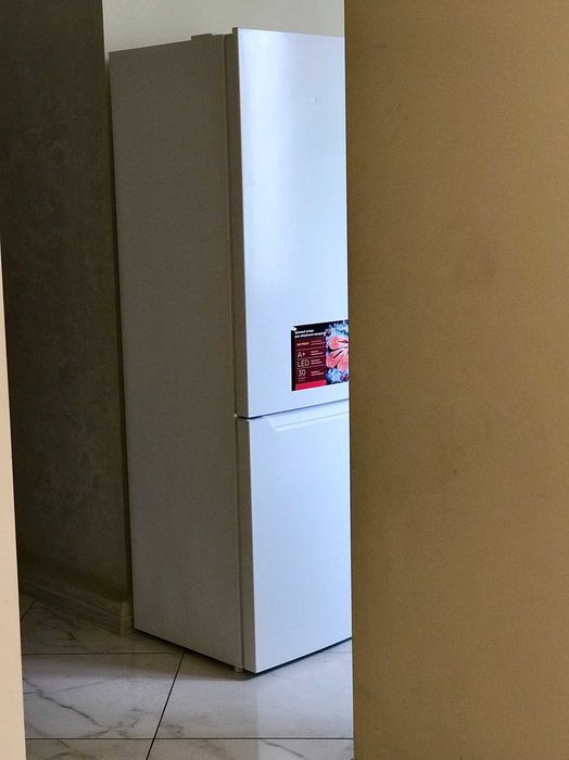 Квартира подобово, посуточно є різні варіанти. Центр.  Власник.