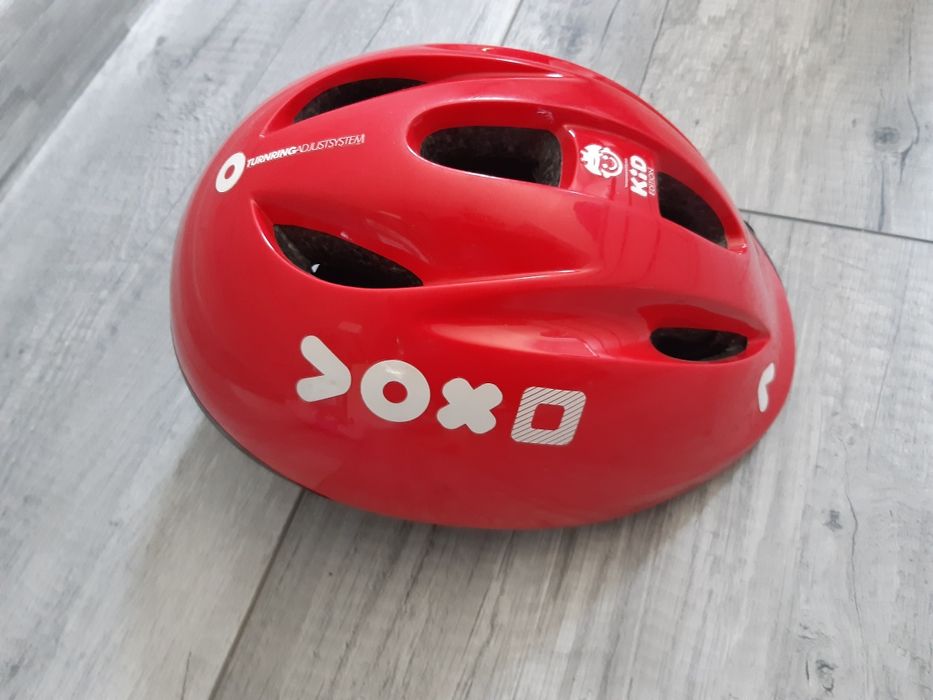 Kask b'twin regulowany