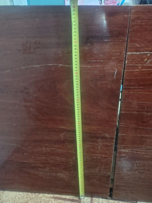 Стол большой деревянный