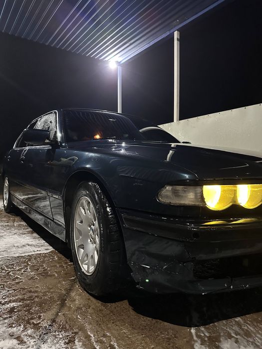 Бмв е38 3.0 газ/бензин