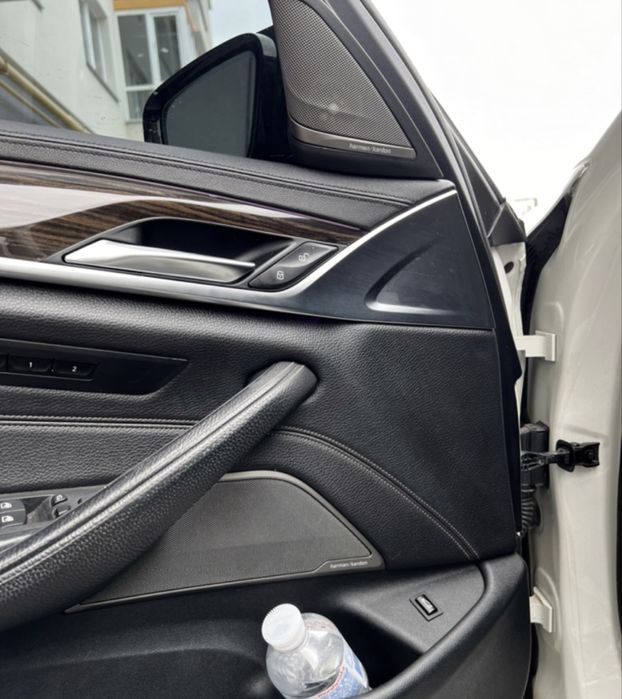 BMW G30 530i M paket максимальная комплектация