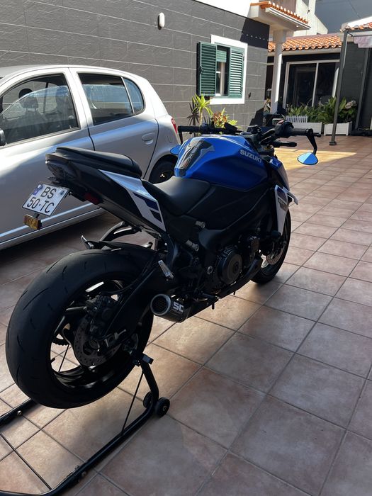Suzuki Gsxs1000 2025 - VENDO OU TROCO