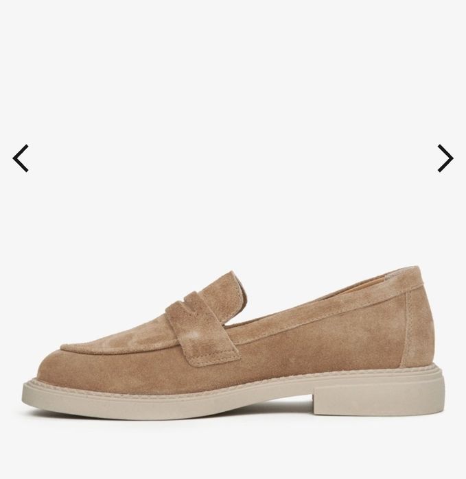 Лофери велюрові Нові Estro 39р.