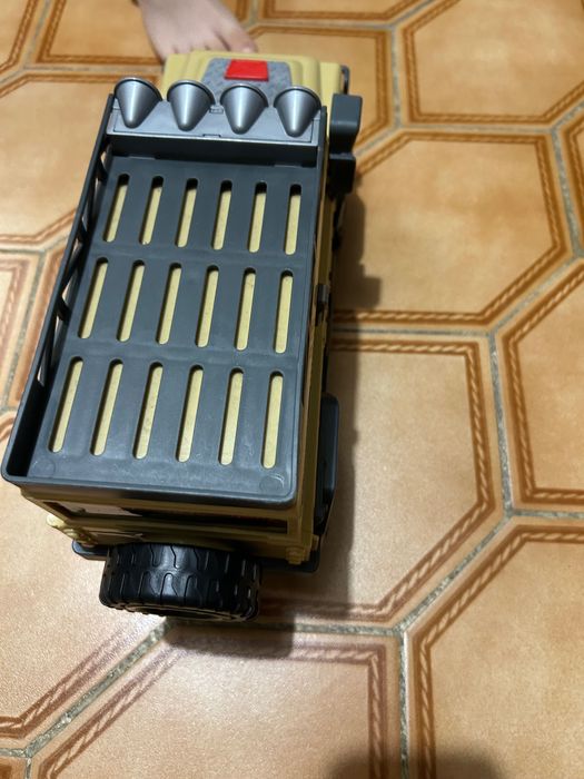 Camião Safari de 35cm com luzes e sons