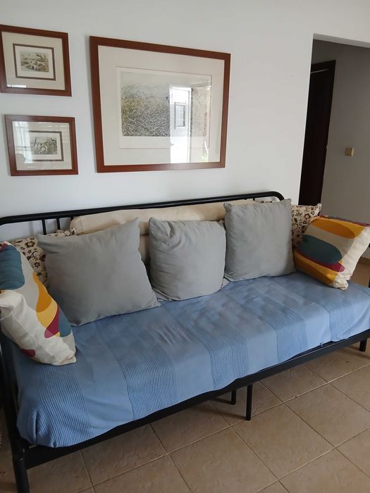 Sofa cama Ikea com colchão
