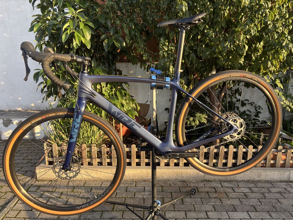 Bicicleta Gravel Quadro e Forqueta em Carbono